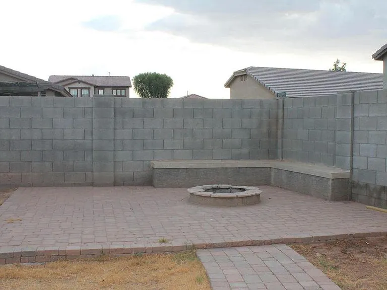 2012 S 85th Ln — Photo 18
