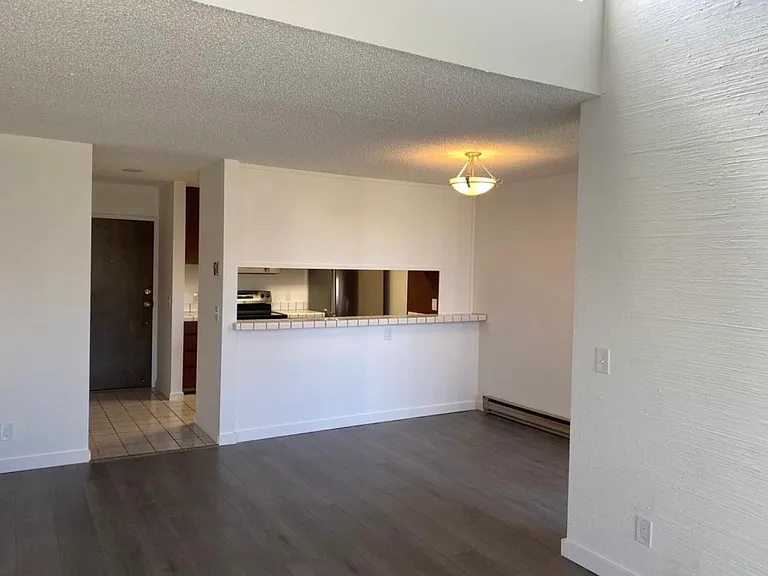 2101 Shoreline Dr #293 — Photo 6