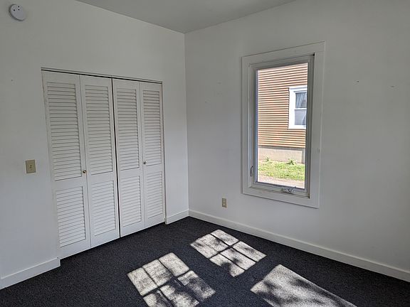 5th image of 103 Lincoln Ave #103