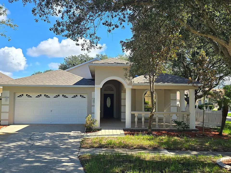 1810 Greystone Heights Dr