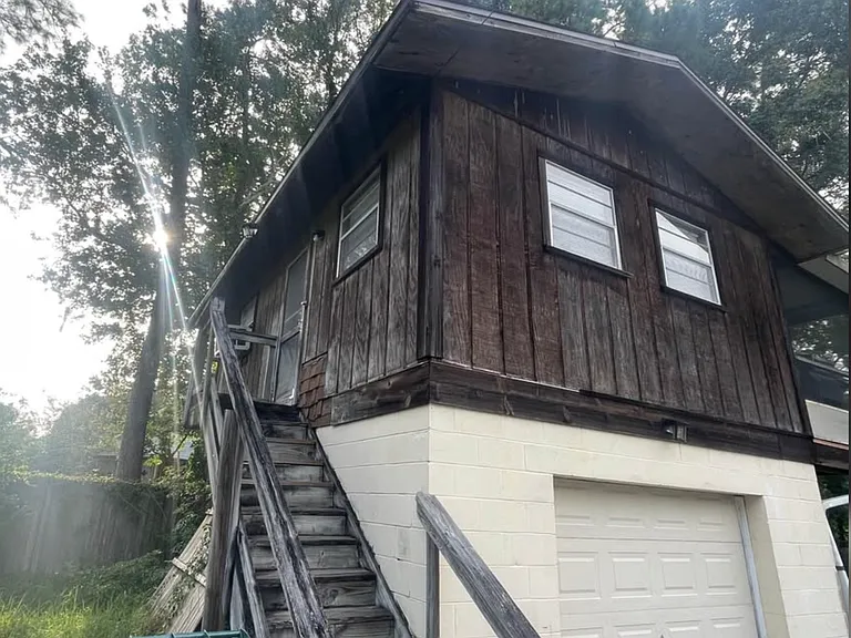 2886 Rex Dr — Photo 2