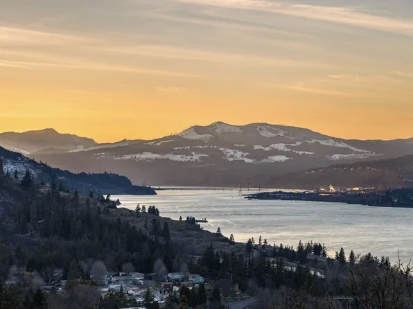 360 Maya Way, Mosier, OR 97040