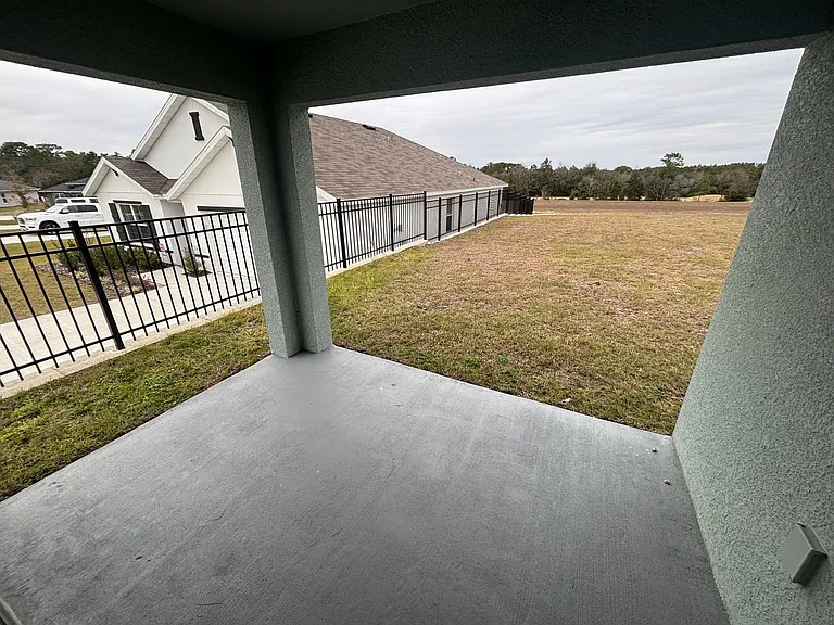 481 W Rexford Dr — Photo 24