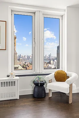 Sold by Compass | media 9