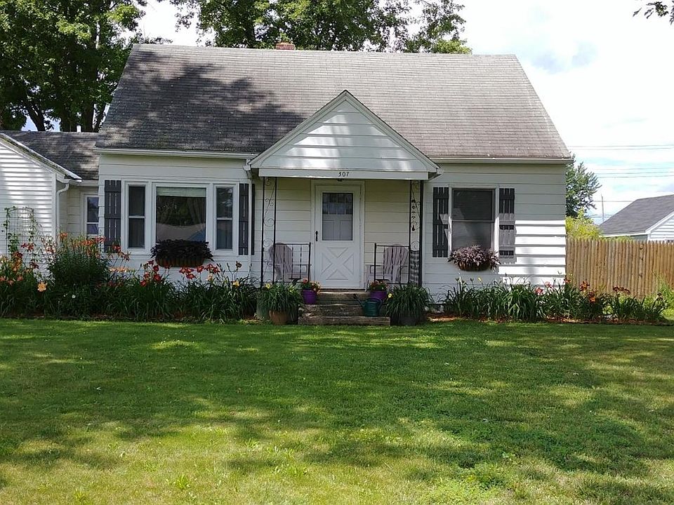 1st image of 307 Lincoln Blvd