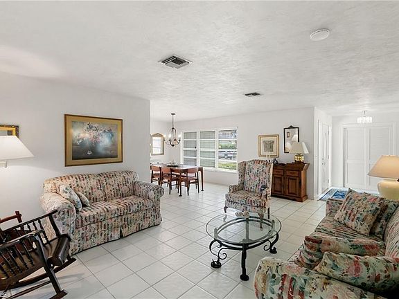 4th image of 751 Orchid Ct