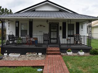 808 Manchester Ave, Middlesboro, KY 40965