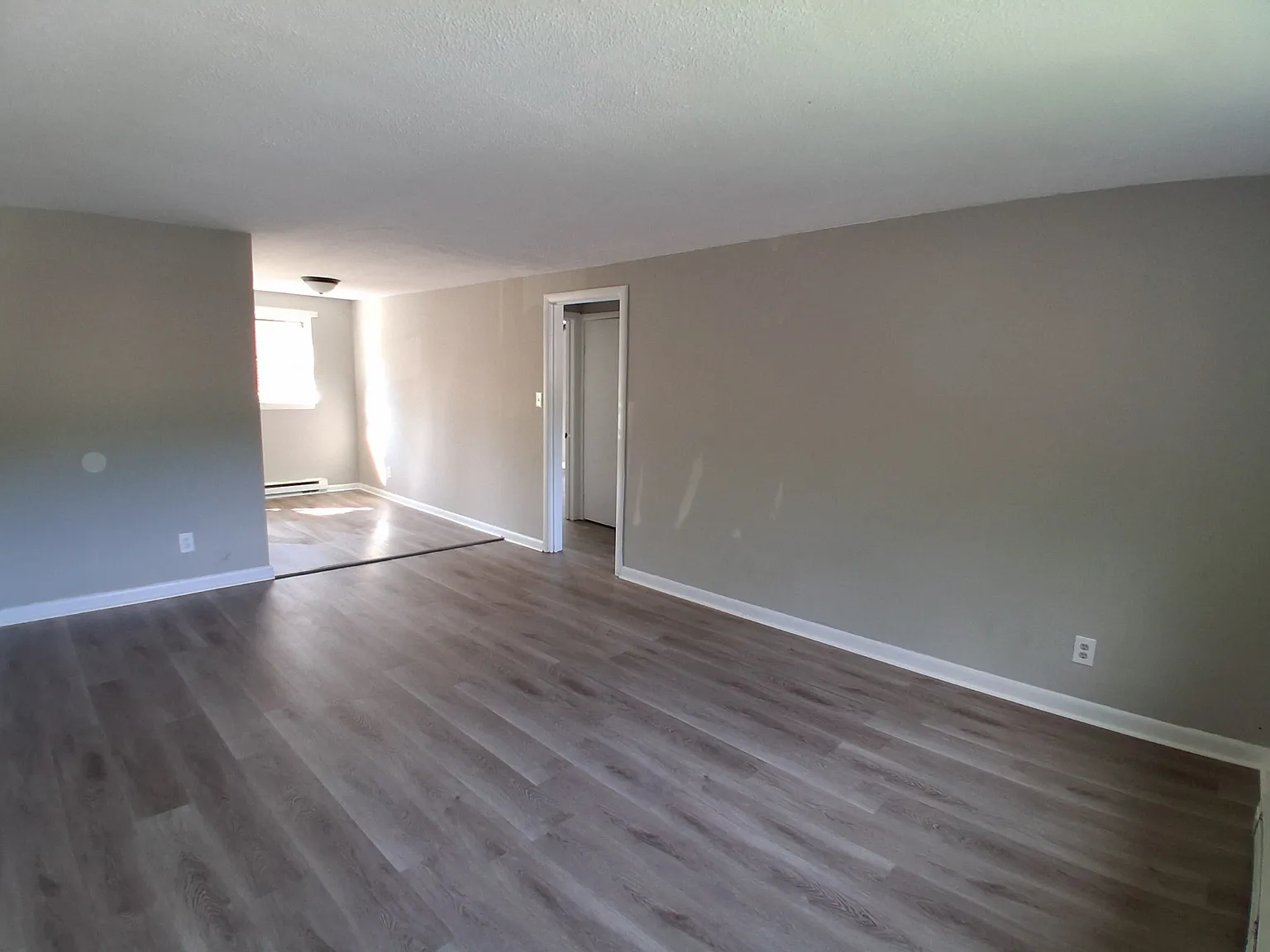 2 bed, 750 sqft, $750 — Photo 3