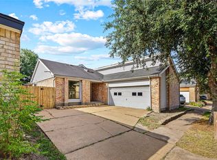 8511 Fawn Terrace Dr, Houston, TX 77071