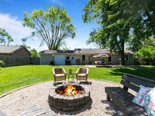 1420 W Capitol Dr, Appleton, WI 54914