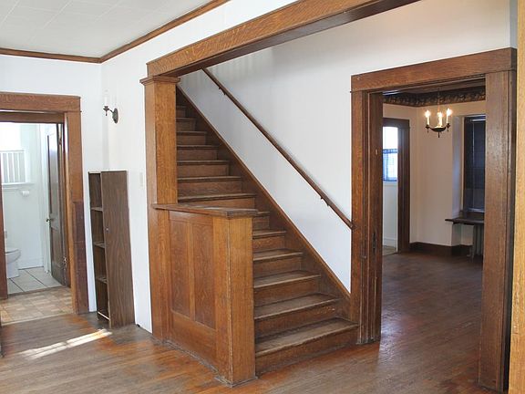 Looking from living room to go upstairs