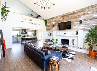 8611 Vicksburg Ave, Lubbock, TX 79424