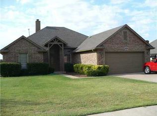 2000 Mark Rd, Edmond, OK 73003