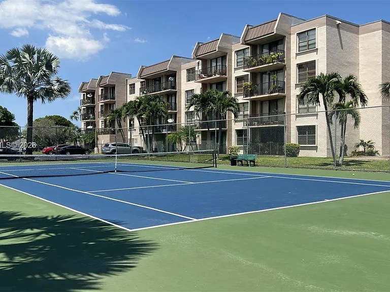 13120 SW 92nd Ave #B-209 — Photo 13