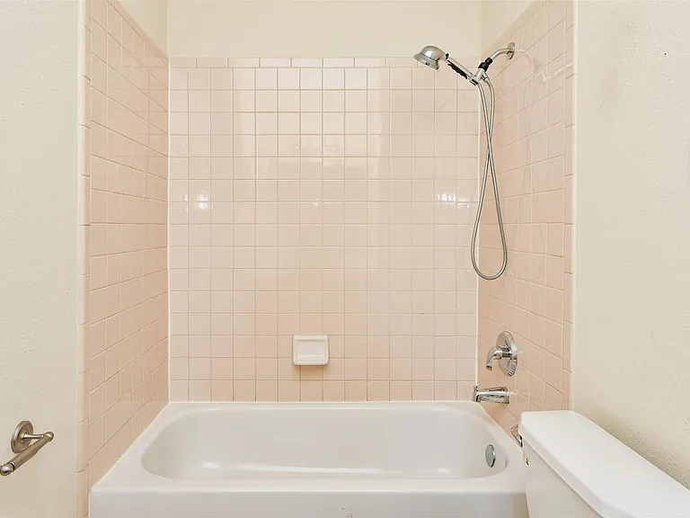 717 Cedarwood Dr — Photo 20