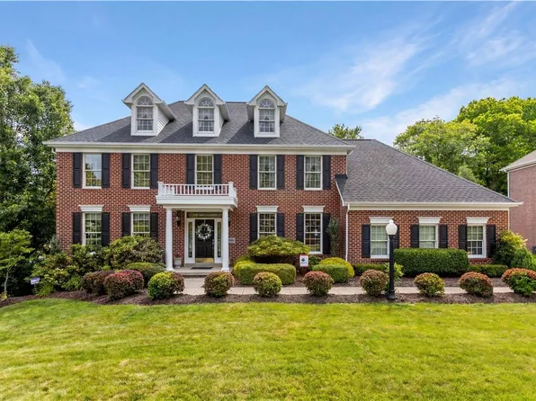 1830 Liberty Way, Valencia, PA 16059
