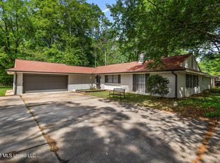 5144 Reddoch Dr, Jackson, MS 39211