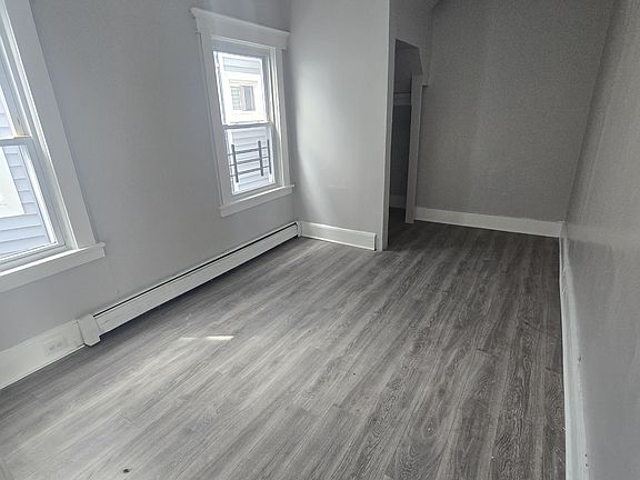 5th image of 181 N Munn Ave #1B