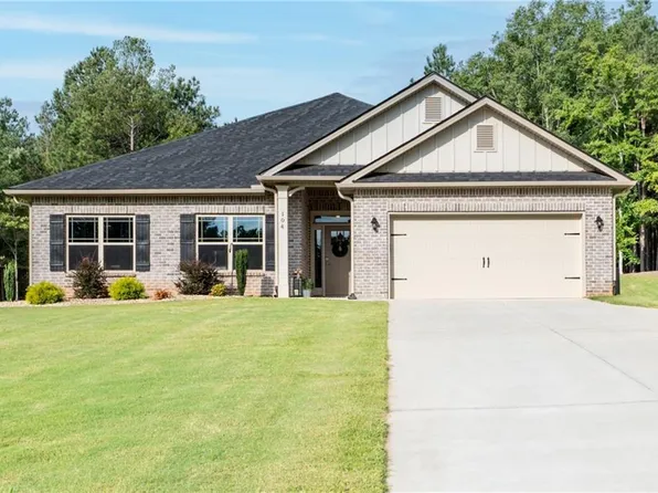 104 Eagle Heights Dr, Maysville, GA 30558
