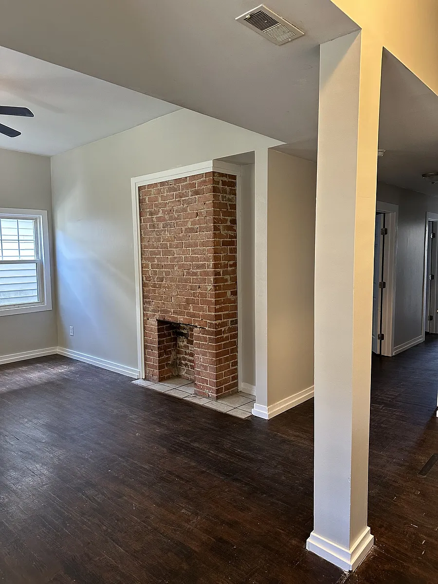 Building Photo - 123 Washington Ave #123