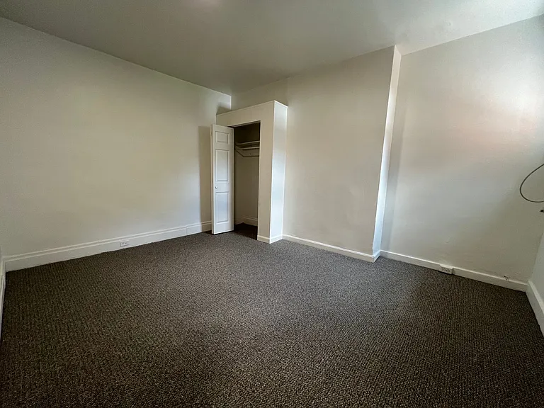 821 Collins Street — Photo 5