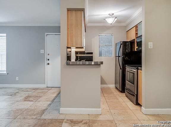 5th image of 1045 Shook Ave APT 163