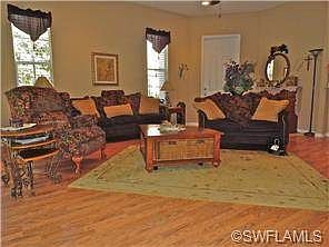 LARGE LIVING AREA