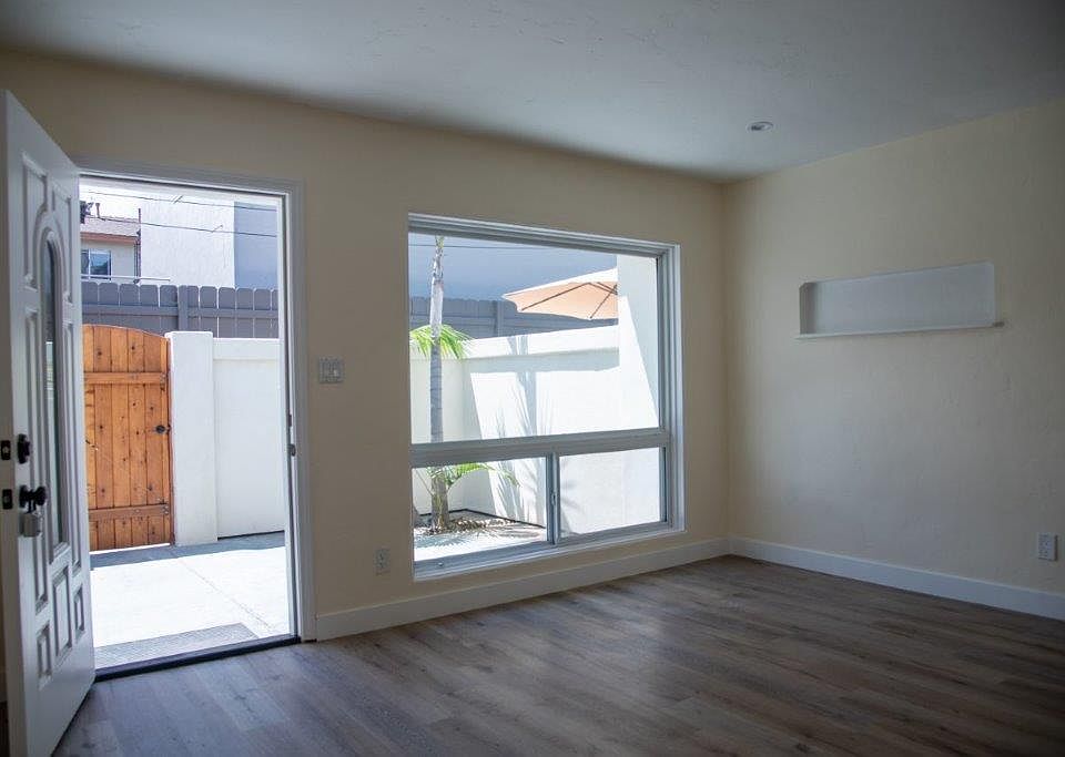 1st image of 4020 Ingraham St