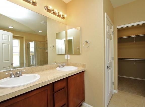 4752 S Coolidge Street