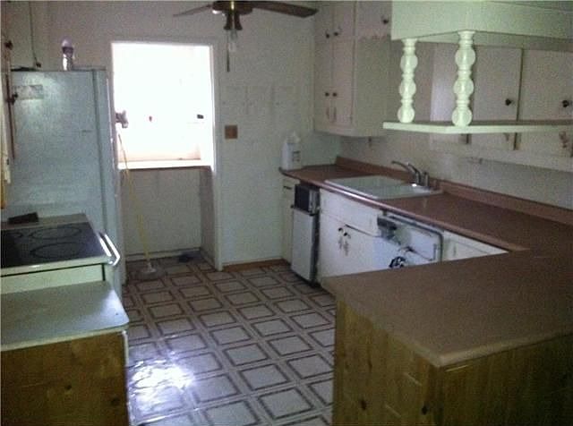 2nd image of 1615 Marthella Ave