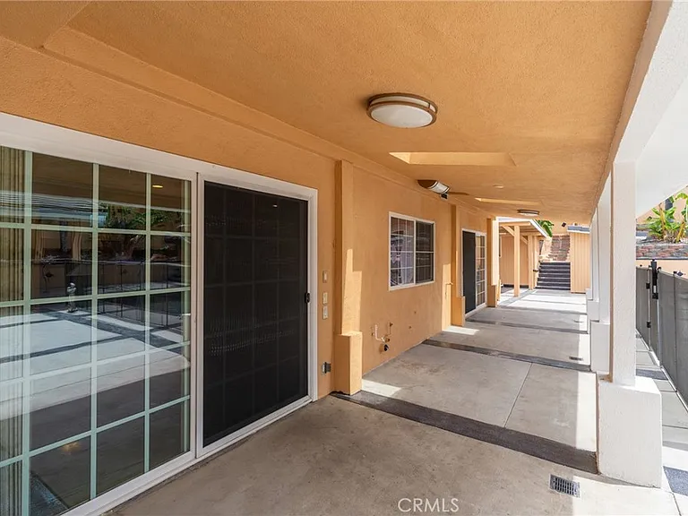 5562 Highland Ave — Photo 22