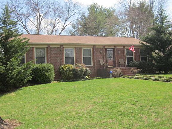 5th image of 934 Brantley Dr