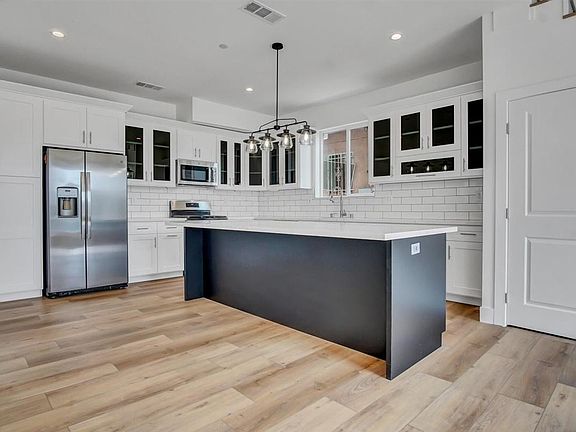 2nd image of 241 Rosemont Ave #1