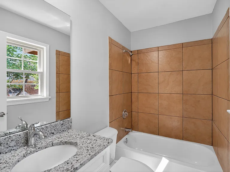 399 Circuit Ln #F — Photo 18