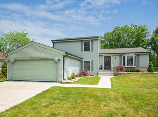 1923 Burr Oak Ln, Glendale Heights, IL
