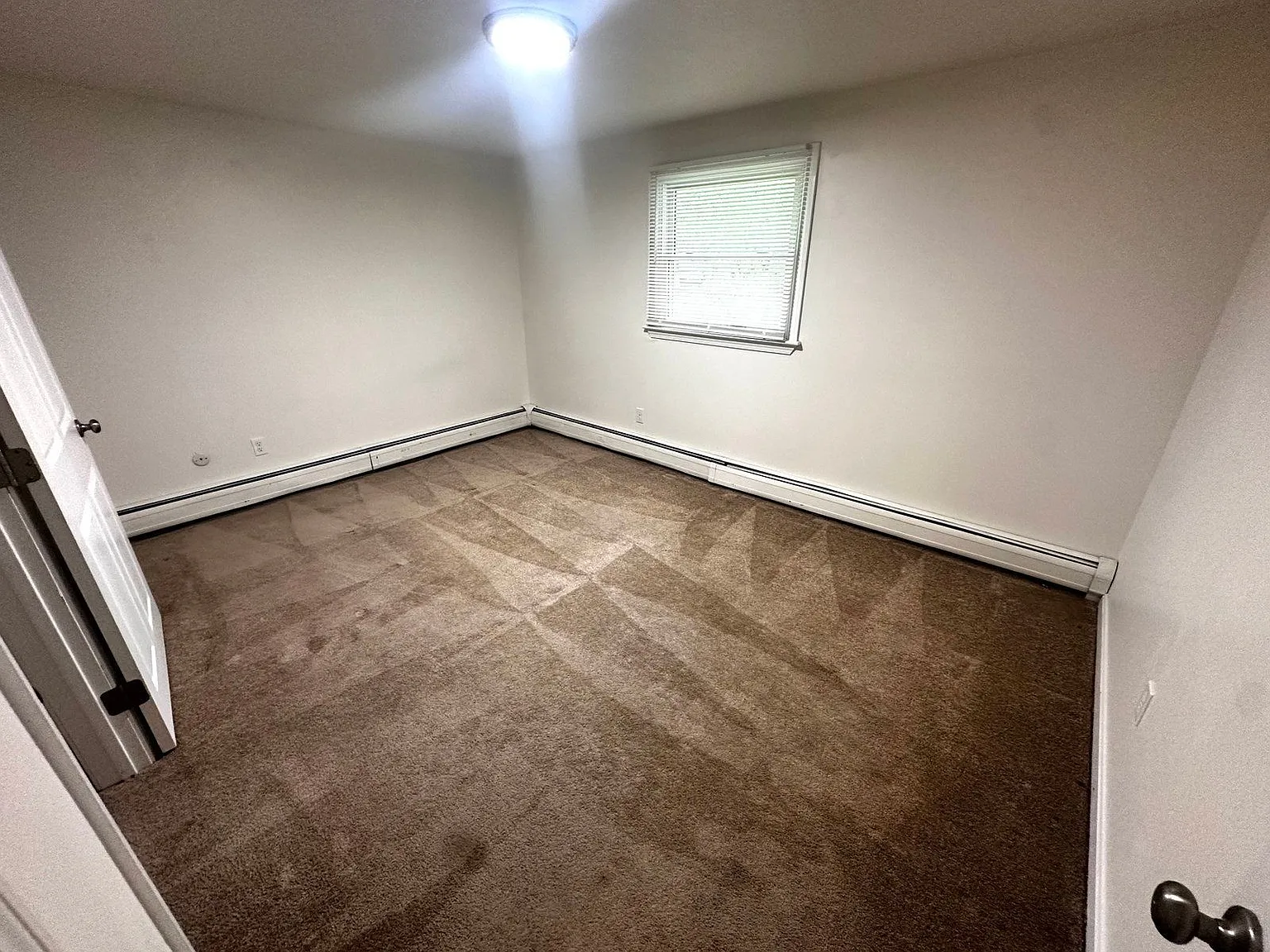 2 bed, 1.0 bath, $1,995 — Photo 4
