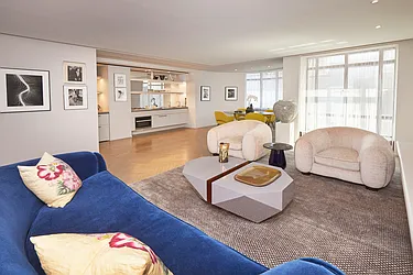 17 West 54th Street, #8B