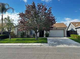 831 El Pinal Ln, Los Banos, CA 93635