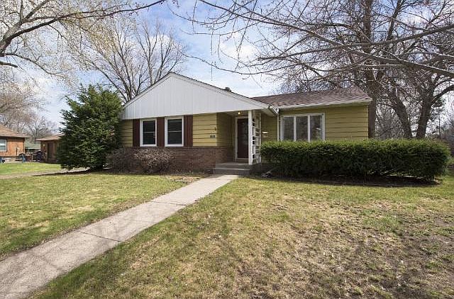 1st image of 1462 Price Ave