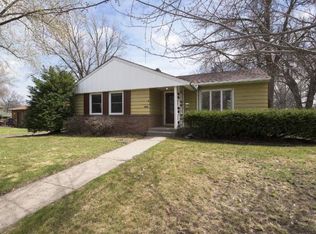 1462 Price Ave, Saint Paul, MN 55109