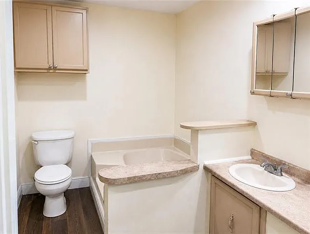 246B Redwood St — Photo 11
