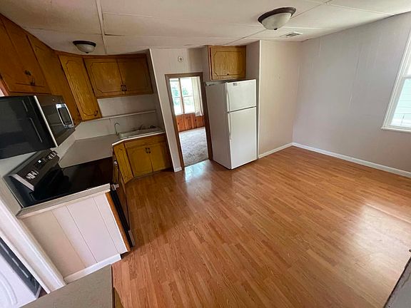 5th image of 1215 E 3rd Ave