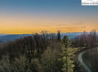 Scenic Acres, Blowing Rock, NC 28605