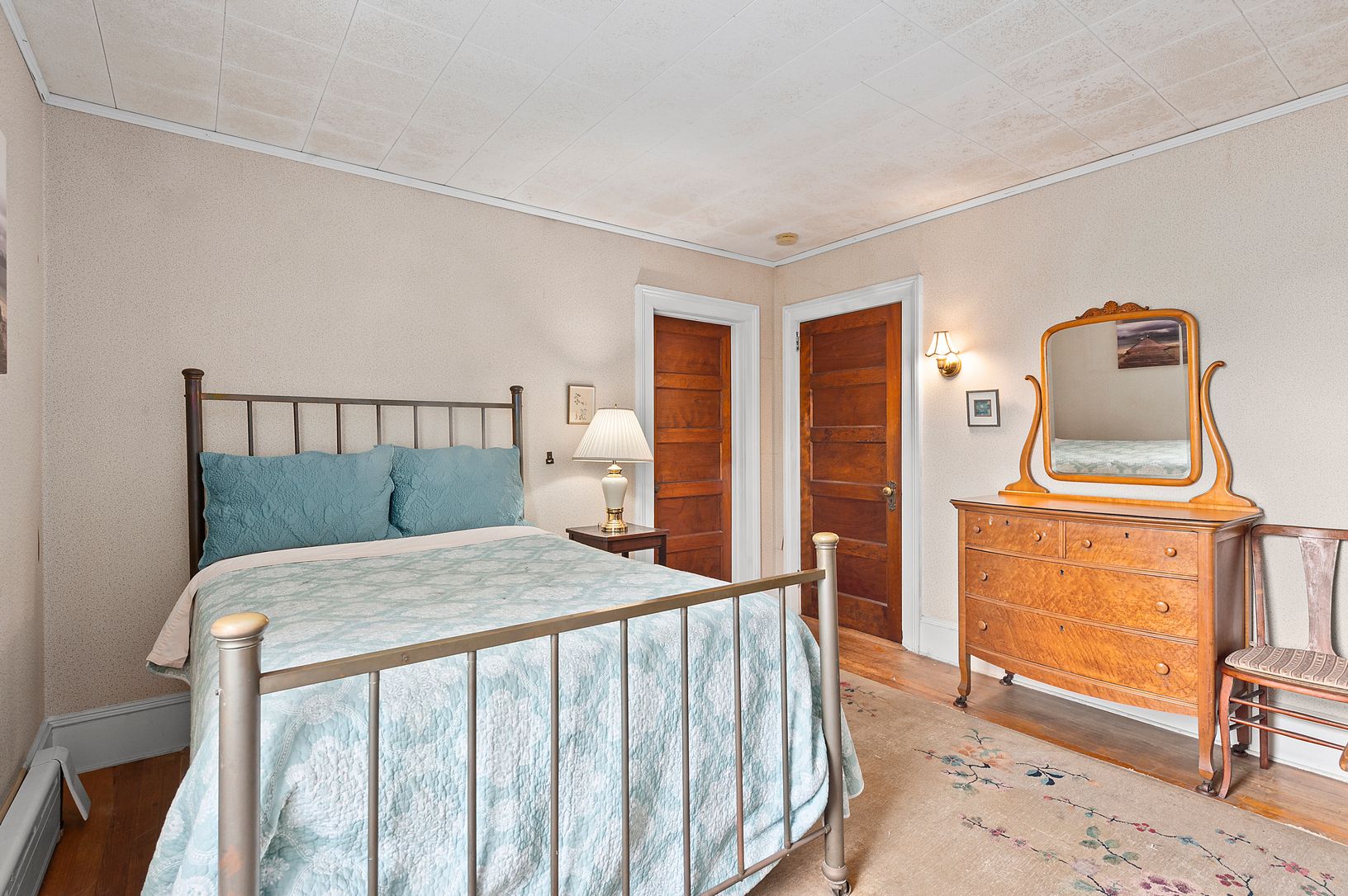 40 Elm St, Southampton, NY 11968 Out East