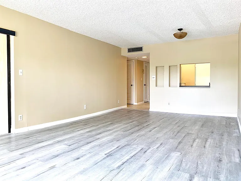 2312 S Cypress Bend Dr #209 — Photo 16