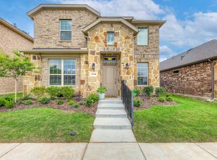 6005 Dandelion Dr, Aubrey, TX 76227