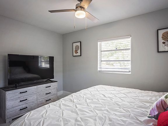 4th image of 4215 S Sandalwood Cir