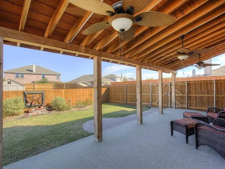 2912 Lake Terrace Dr — Photo 21