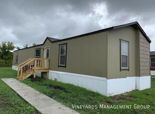 303 Pelican Ct, Fayetteville, NC 28306