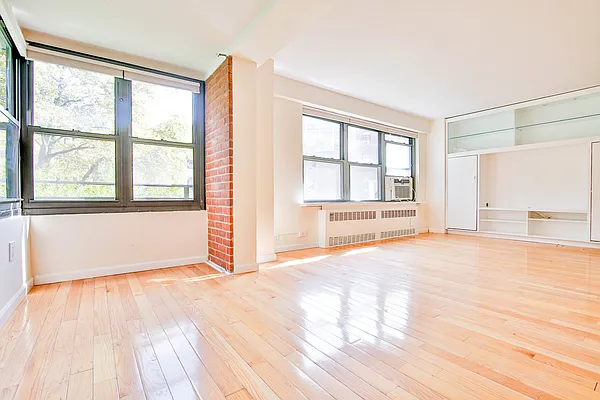 Rented by Platinum Properties | media 23